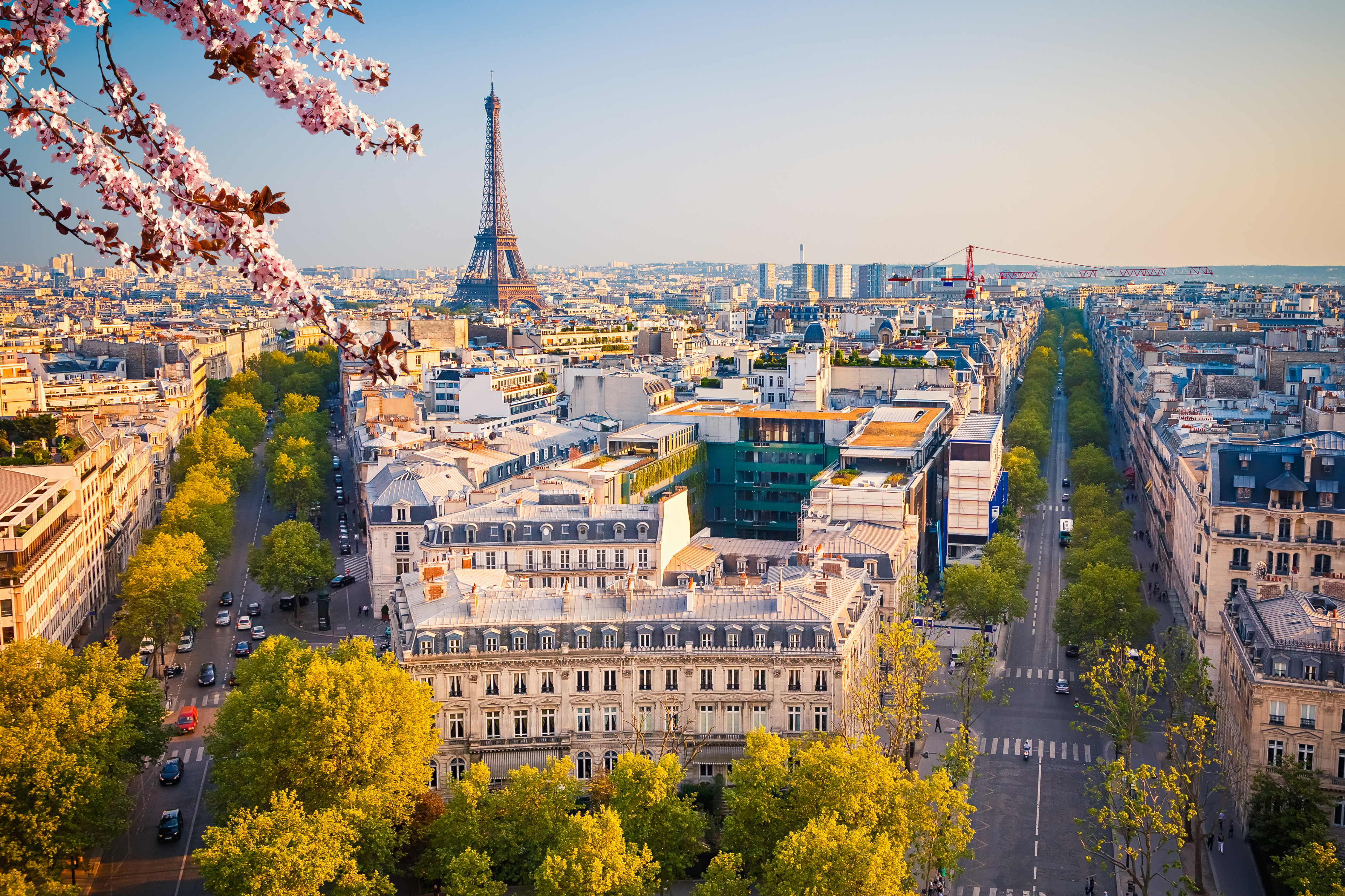 Benelüks Paris Turları: Avrupa'nın Kalbine Yolculuk