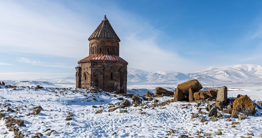 İstanbul Çıkışlı Yılbaşı Özel Turistik Doğu Ekspresi ile Kars Turu (Tren Gidiş - Uçak Dönüş)