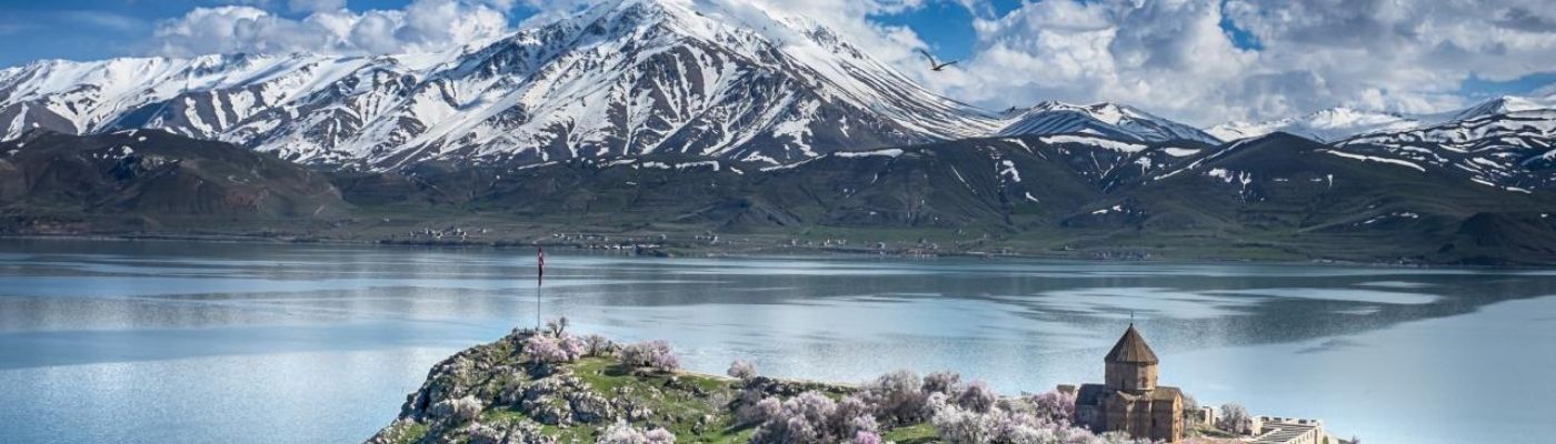 Ankara Çıkışlı Uçaklı Van Kars Erzurum Turu (Turistik Kars Erzurum Ekspresi ile Tren Yolculuğu)