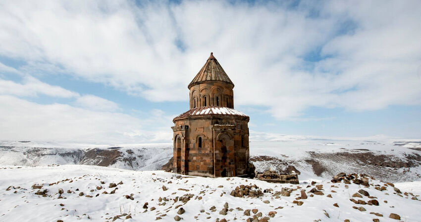 Ankara Çıkışlı Uçaklı Van Kars Erzurum Turu (Turistik Kars Erzurum Ekspresi ile Tren Yolculuğu)