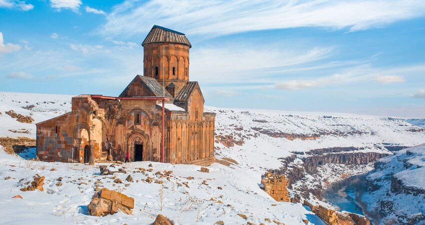 Turistik Doğu Ekspresi Kars Turu (Uçak Gidiş - Tren Dönüş)