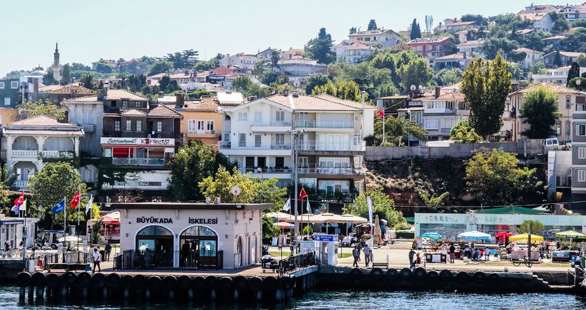 Hızlı Tren ile İstanbul Adalar Saraylar Şile Ağva Turu