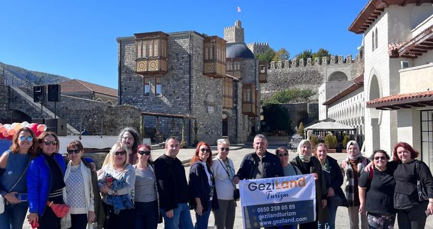 İstanbul Çıkışlı Uçaklı Gürcistan Noel Pazarları Turu (Tiflis'e Direkt Uçuş)
