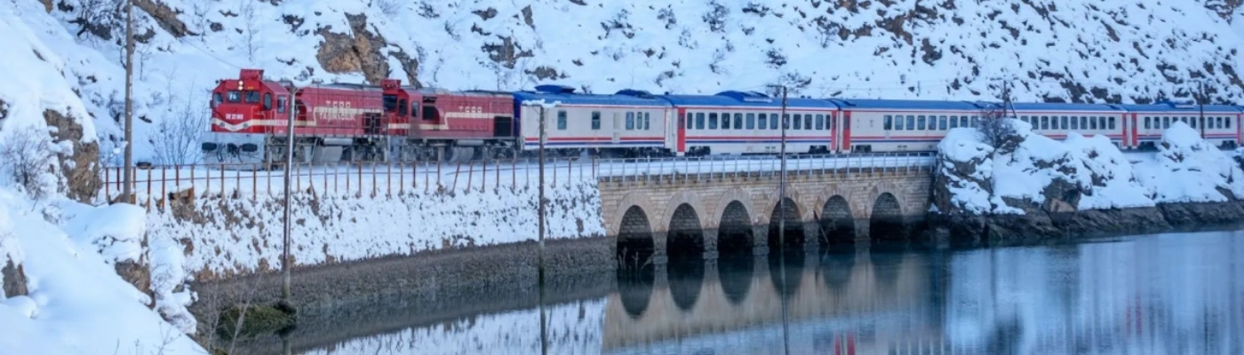 İstanbul Çıkışlı Turistik Doğu Ekspresi Kars Turu (Tren Gidiş - Uçak Dönüş)