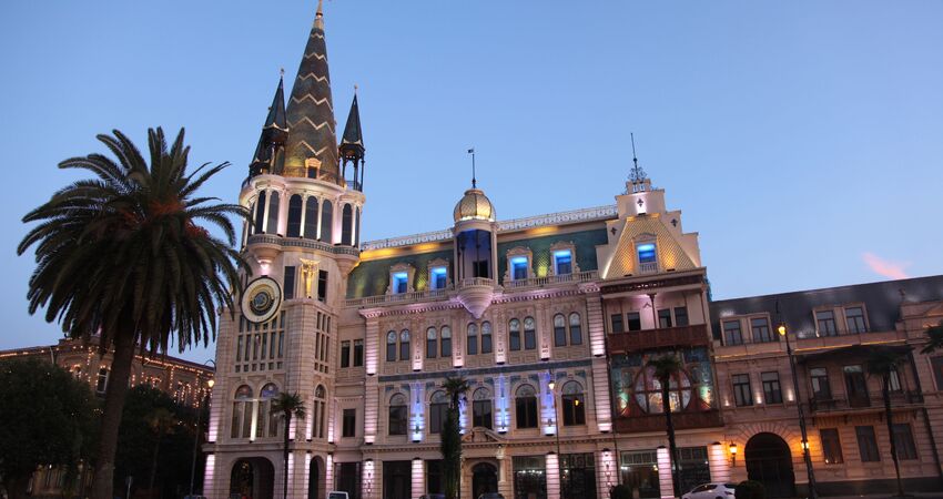 İstanbul Çıkışlı Uçaklı Yılbaşı Özel Gürcistan Turu (Tiflis'e Direkt Uçuş)