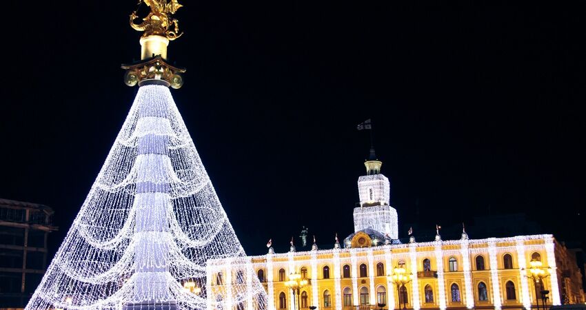 İstanbul Çıkışlı Uçaklı Yılbaşı Özel Gürcistan Turu (Tiflis'e Direkt Uçuş)