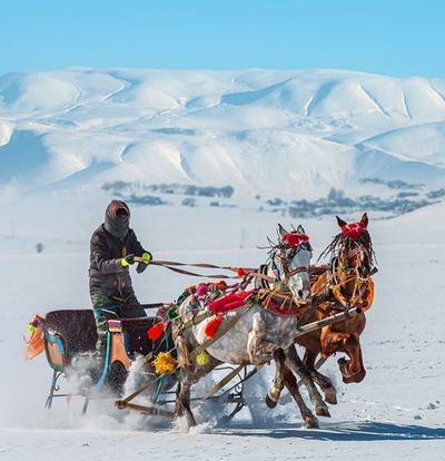 Ankara Çıkışlı Yataklı Tren İle Van Kars Erzurum Turu (Uçak Gidiş – Tren Dönüş)